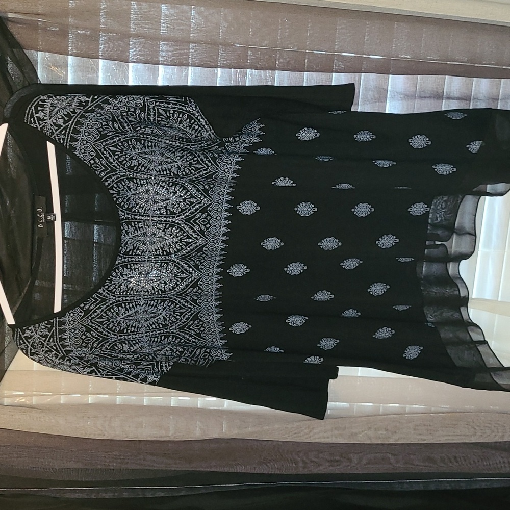 B.L.E.U Woman Size 1X printed Blouse